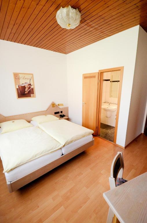Hotel Altbacher Hof Rum bild